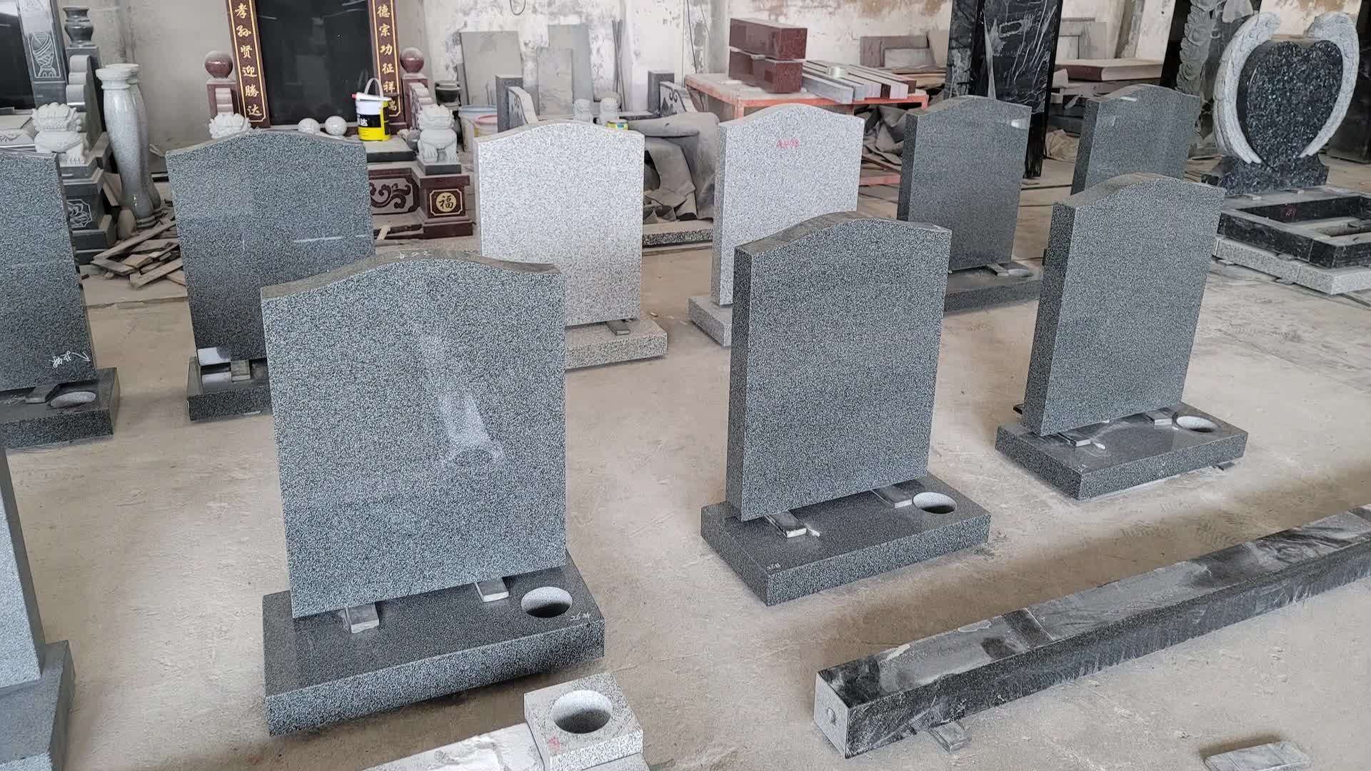 Blue Pearl Granite Column Heart Tombstone With Kerbs