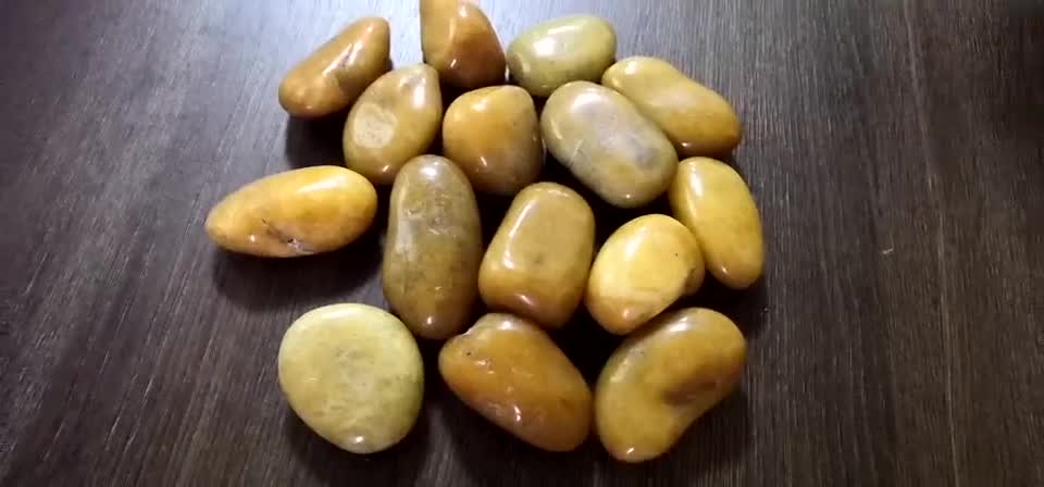 High Quality Cheap Yellow Golden High Polished Pebbles