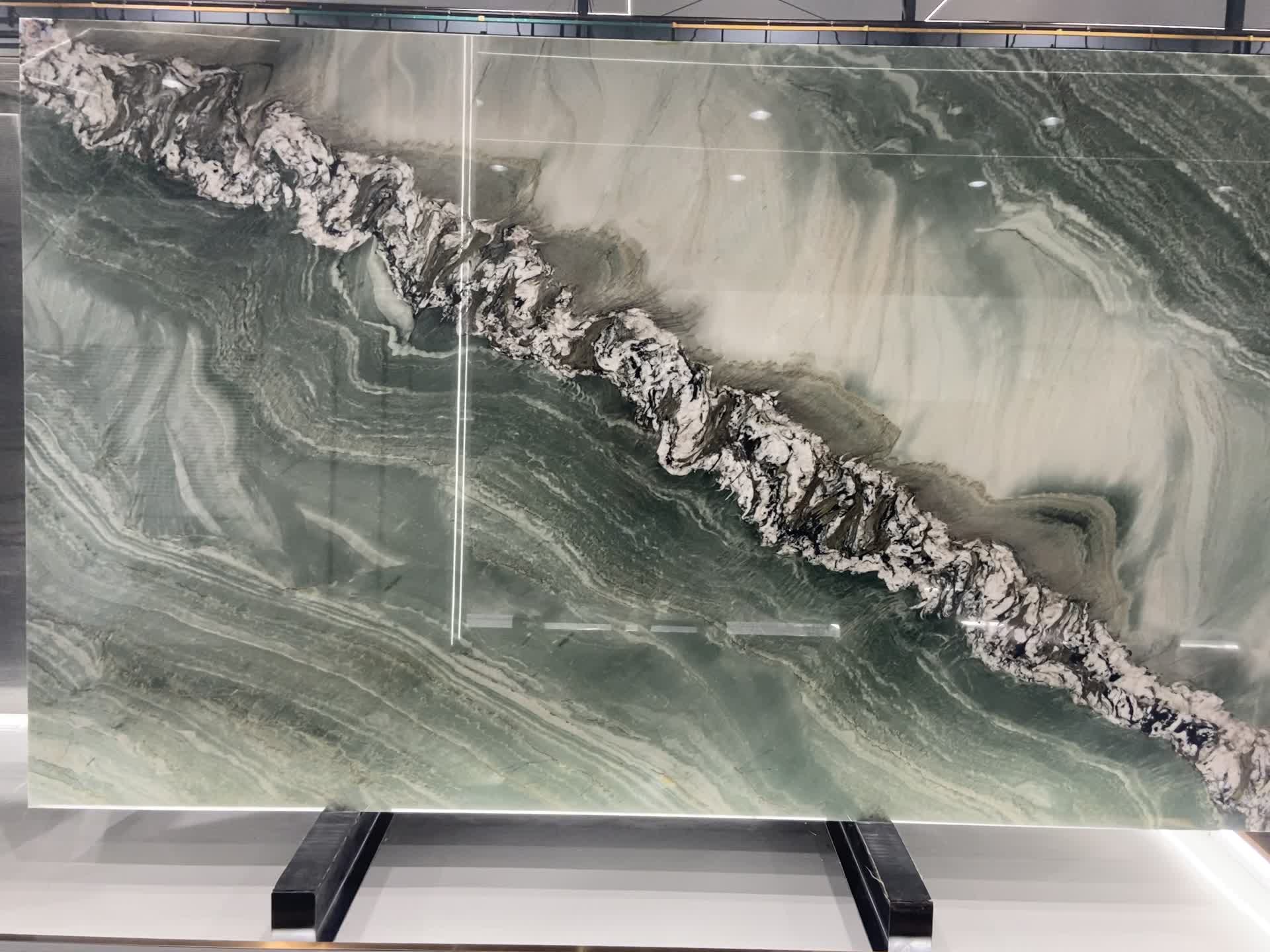 Cristallo Twilight Quartzite Slabs 20MM Polished Surface