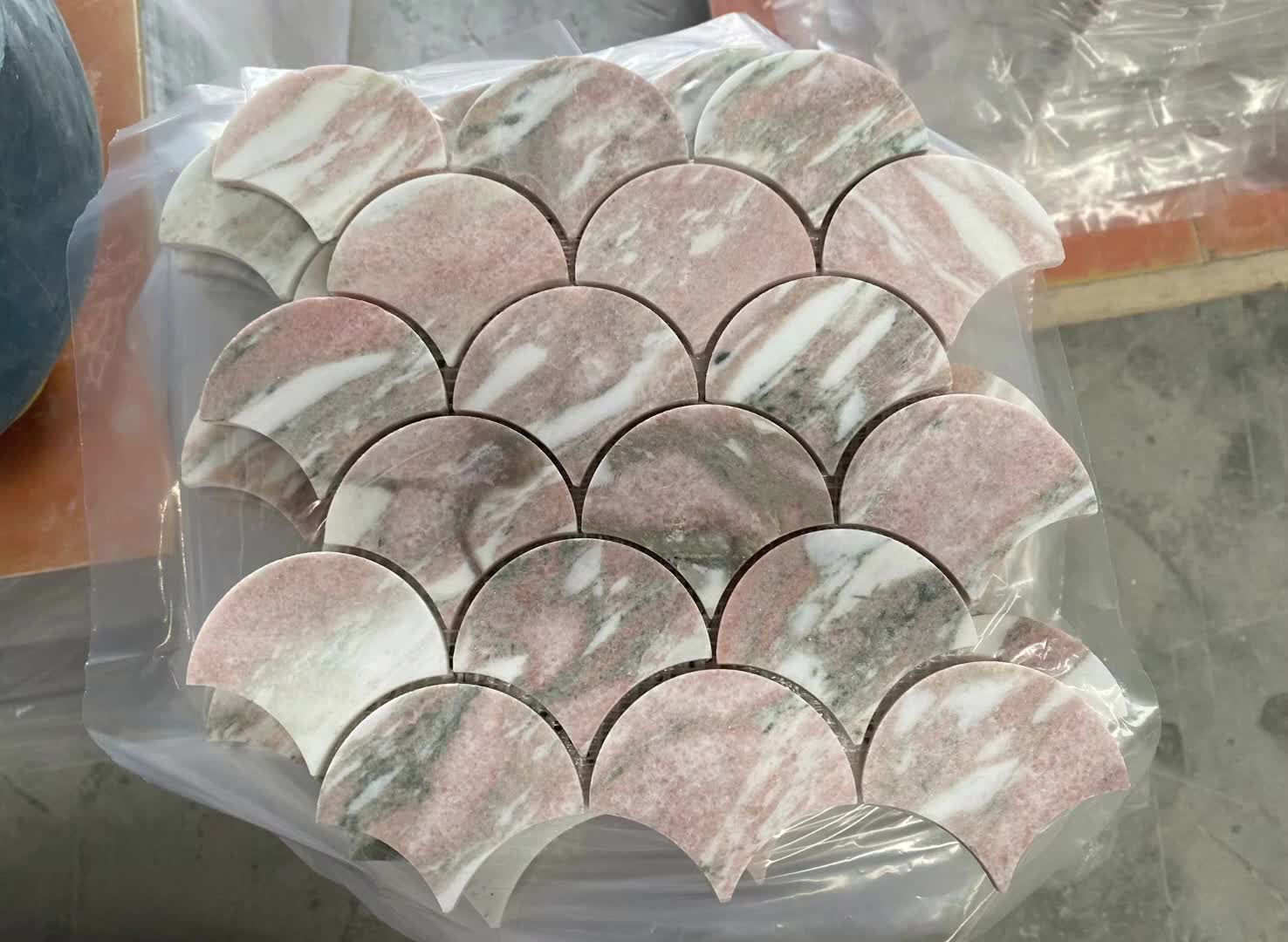 Norwegian Rose Marble Shell Scallop Mosaic Tiles