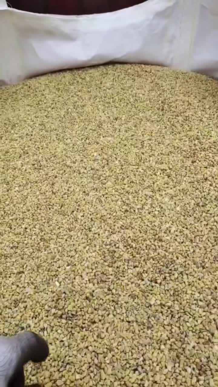 Light And Dark Yellow Crushed Stone, Tumbled Gravel