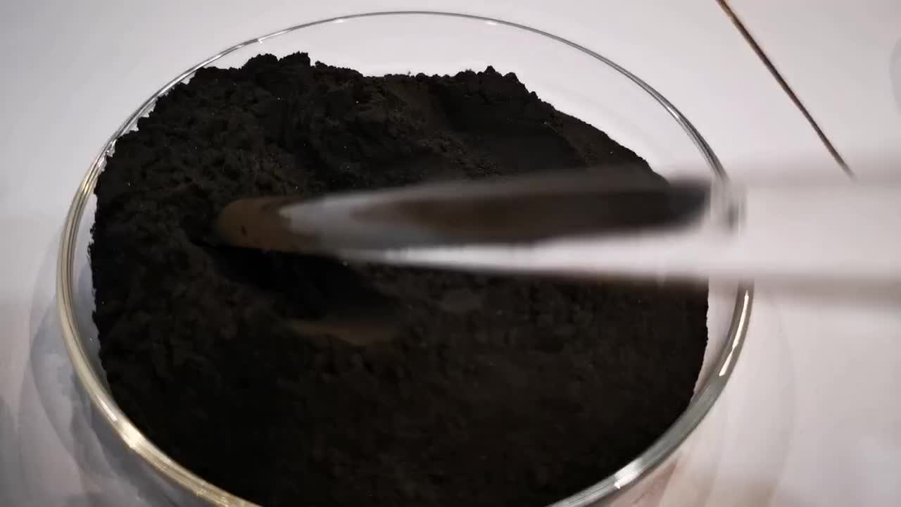 Chromite Powder As Colorant For Glass Production
