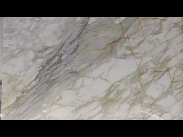 Fish Belly Gold / Calacatta Gold Marble Slabs