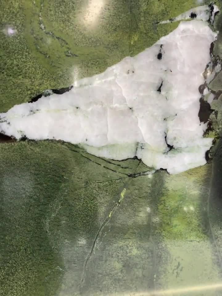 Avocatus  Quartzite Slabs