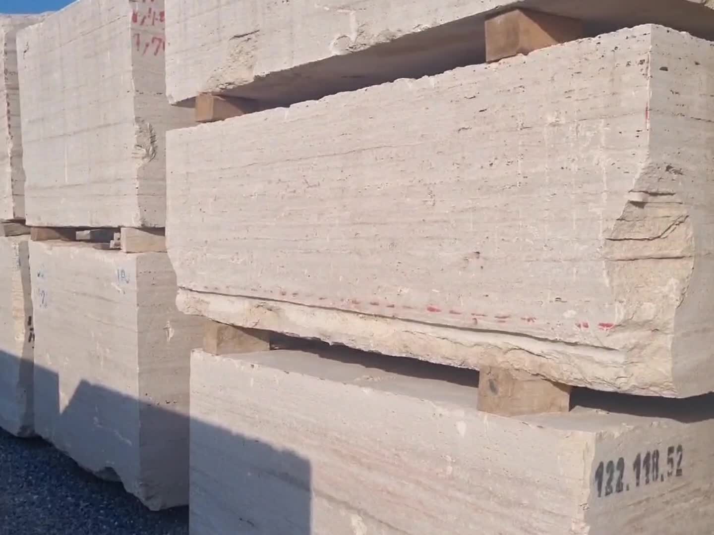 Light Beige Travertine Blocks