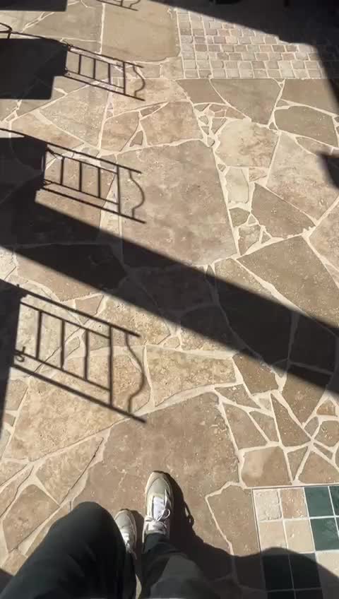 Tumbled Beige Travertine Crazy Flagstone Pavers