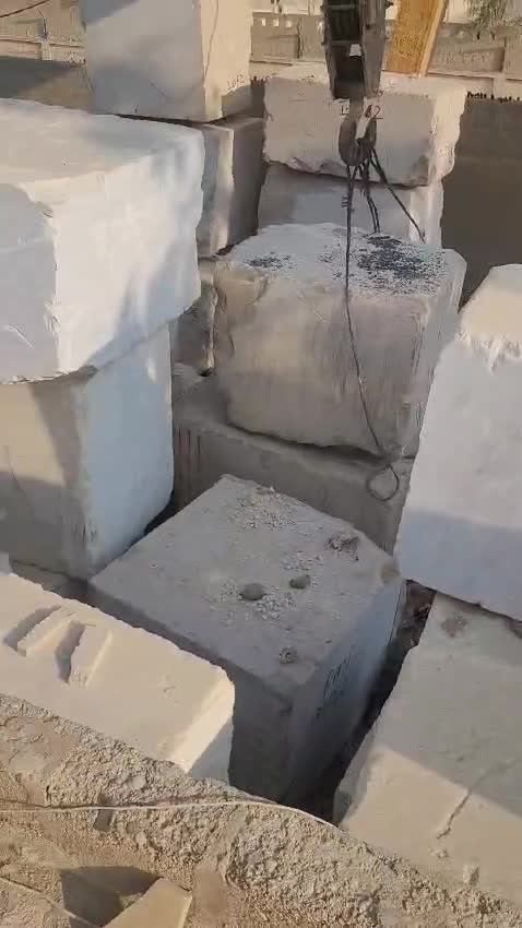 White Limestone Bianco Avorio Tiles