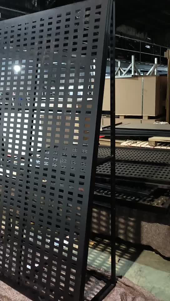 Pegboard-Display Board With Hole