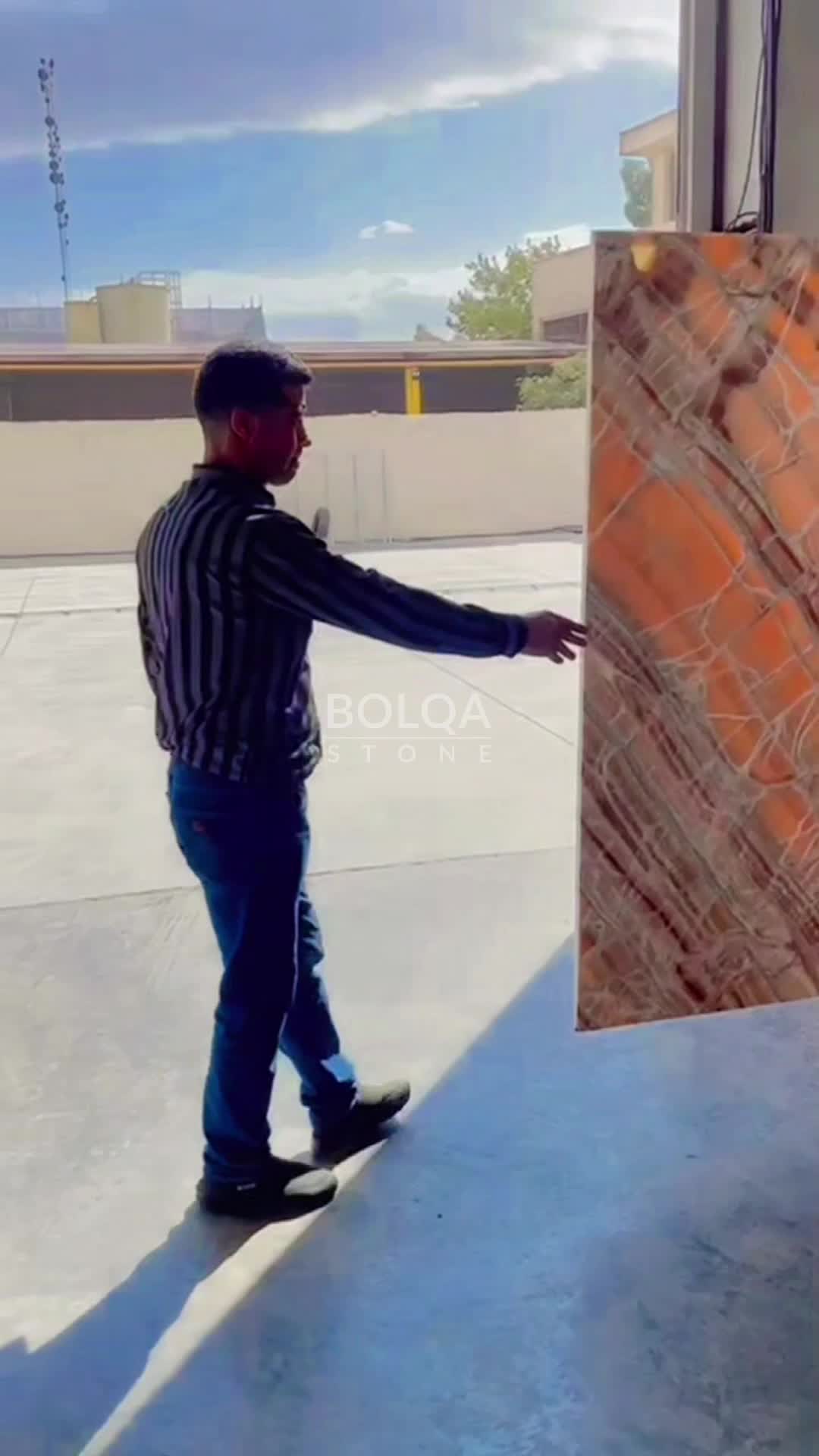 Iran Sparlo Onyx Slabs