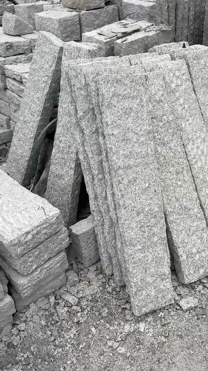 High Quality G654 Granite Lantern With Carving