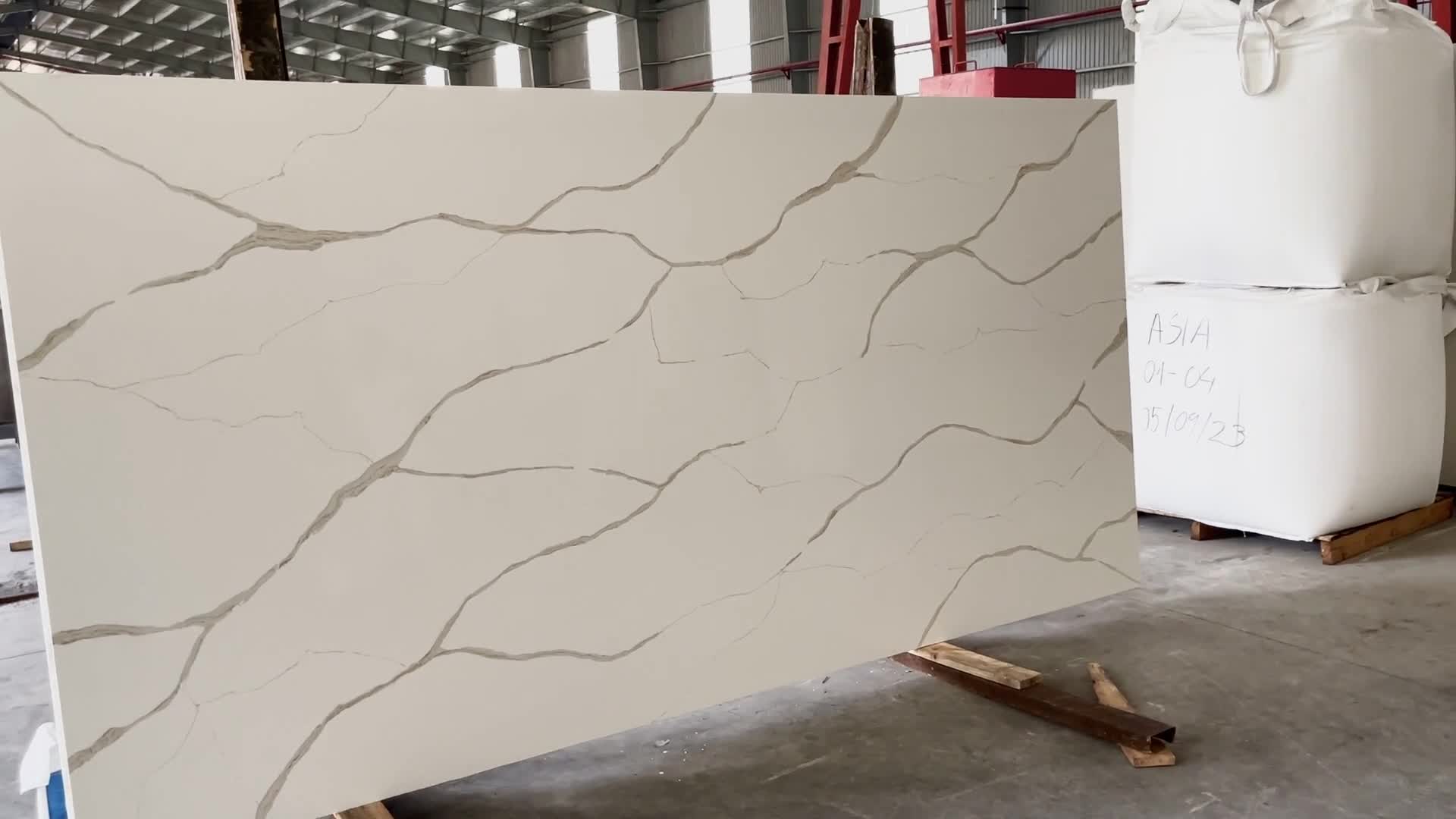 LQ-911 Calacatta Wavy Gold Quartz Slabs Vietnam