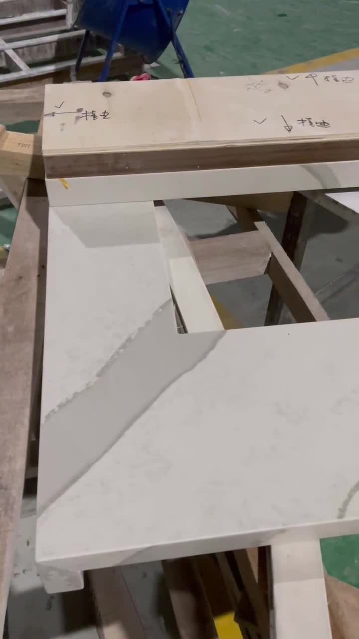 Calacatta Quartz Kitchen Countertops