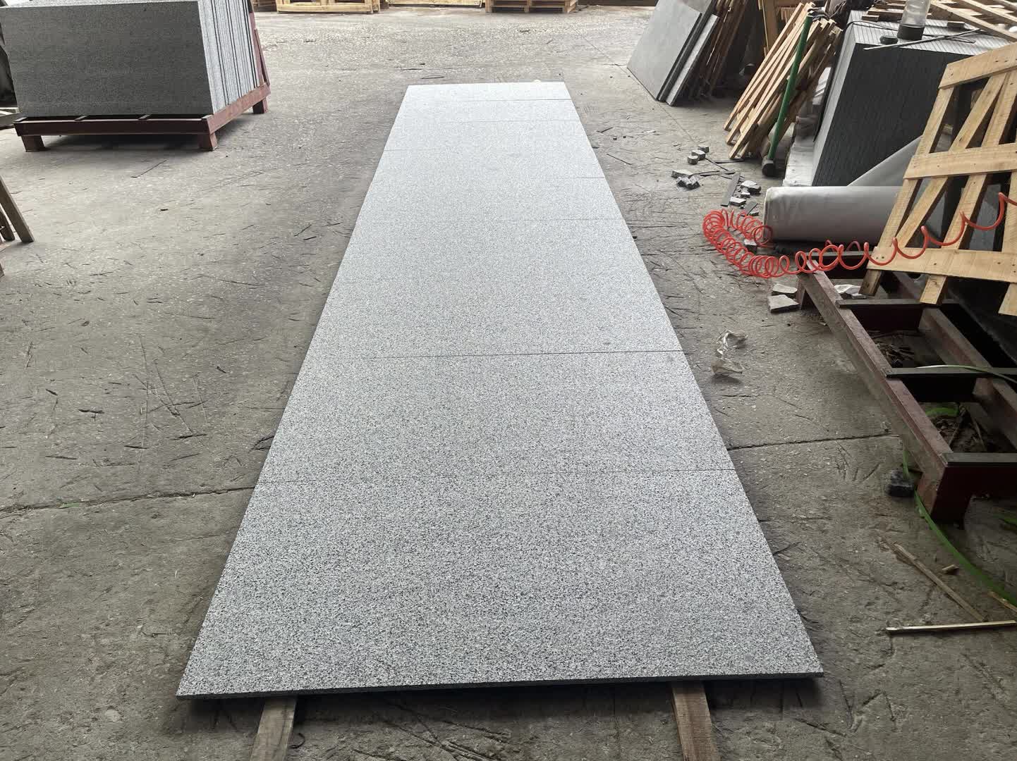 China Hainan G654 Granite Flamed Tiles