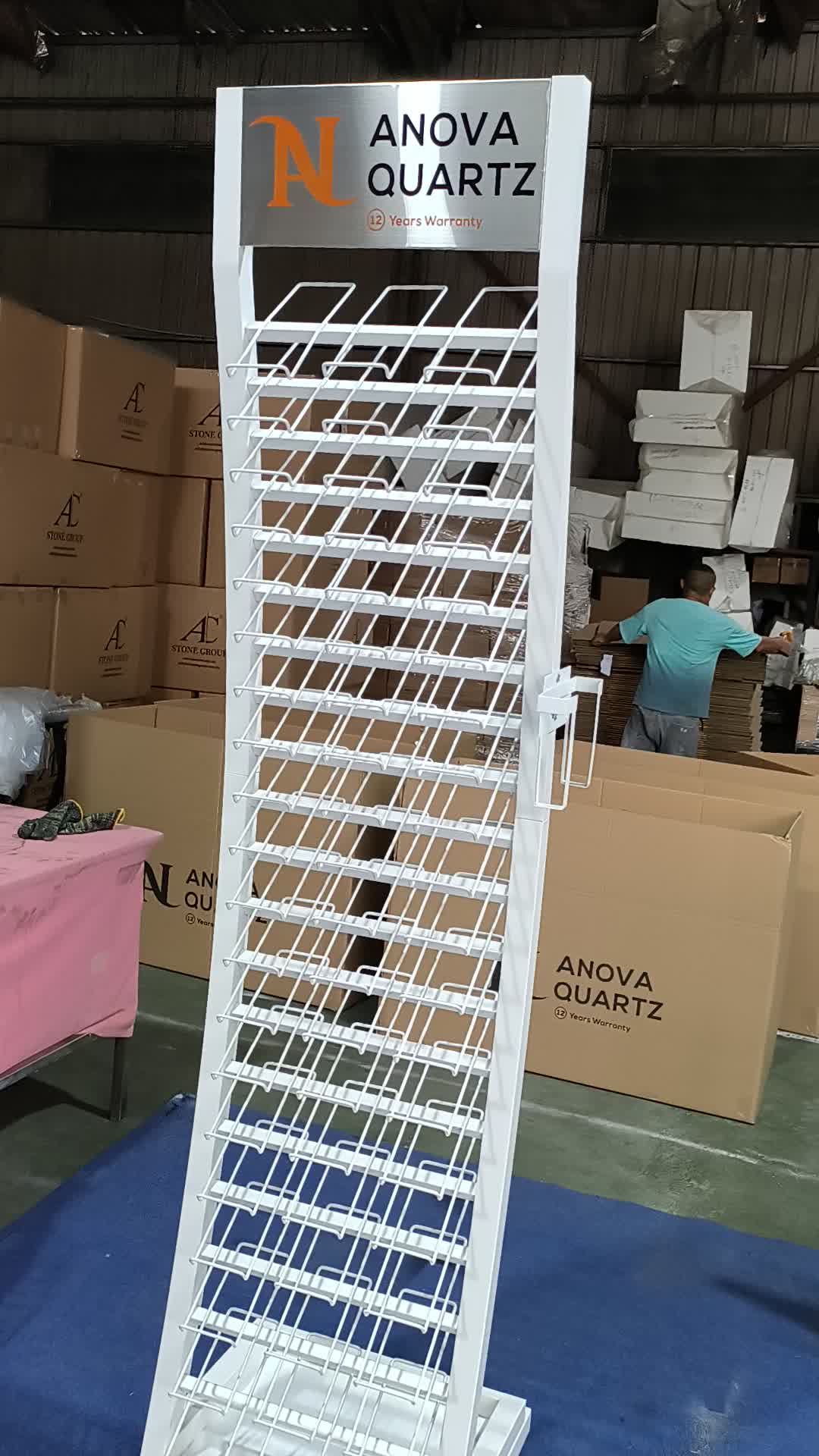 White Iron Wire Arc Floor-Standing Display Rack